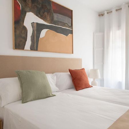 Magno Apartments Gonzalez Cuadrado Sevilla Bagian luar foto